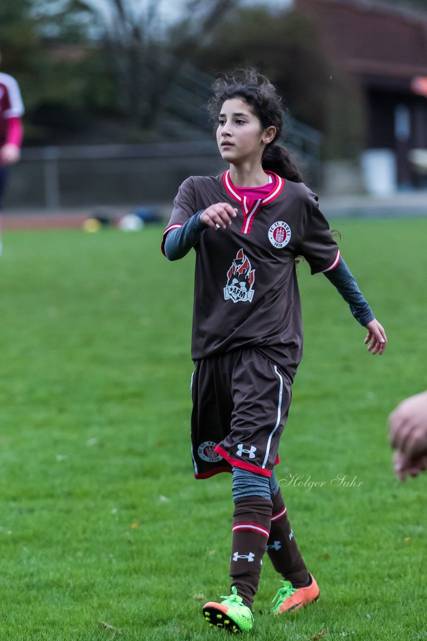 Bild 187 - C-Juniorinnen Halstenbek-Rellingen - St.Pauli : Ergebnis: 0:5